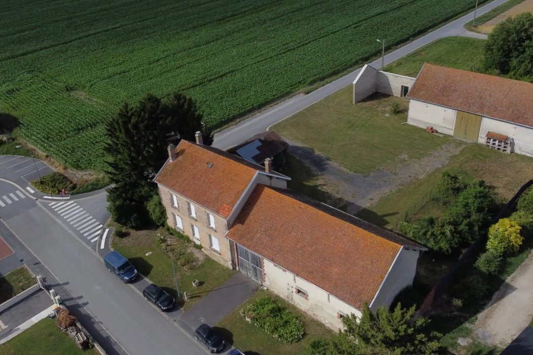 Vue aérienne du chartil agricole avant restructuration lourde